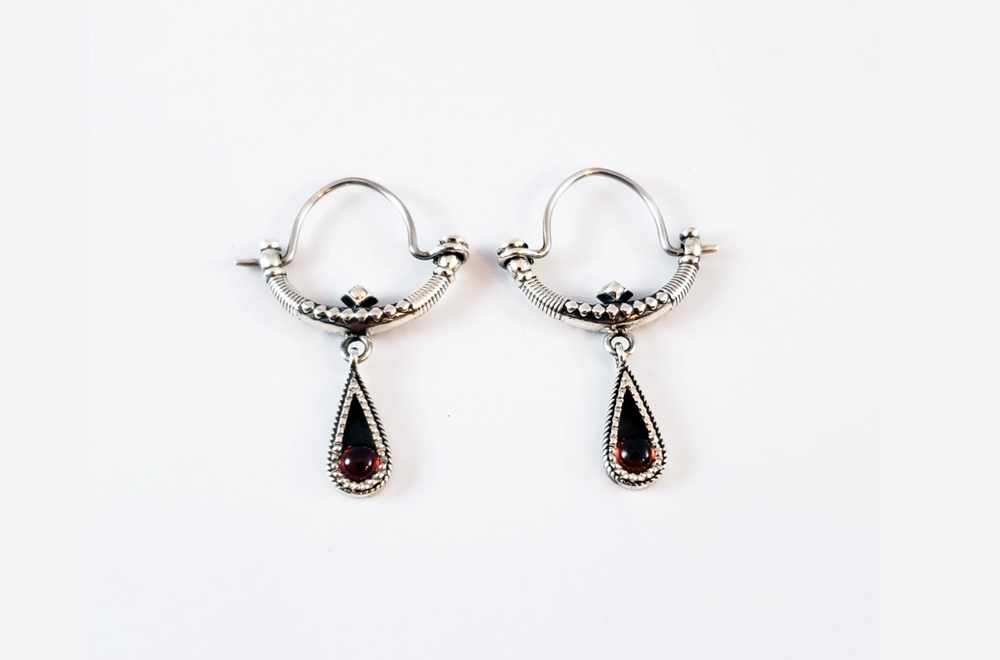 Small Earrings with Round Stones  "Daghdghan" thumbnail