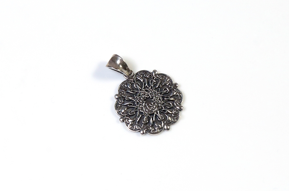 Small Pendant "The Universe" thumbnail