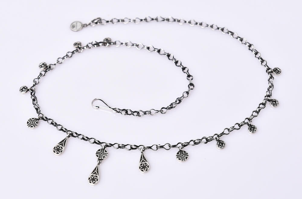 Necklace "Daghdghan" thumbnail