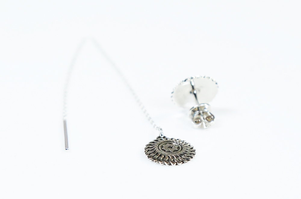 Puset Earrings with Chain "The Sun" thumbnail