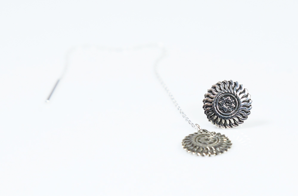 Puset Earrings with Chain "The Sun"