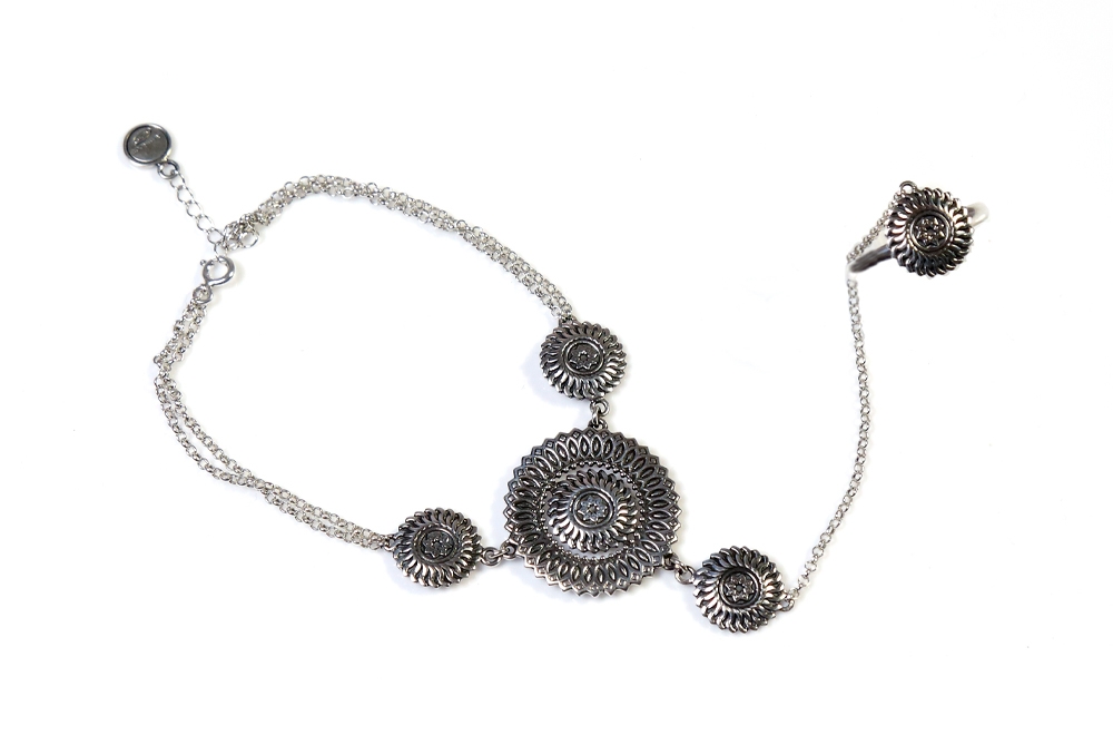 Bracelet with Ring "The Sun" thumbnail