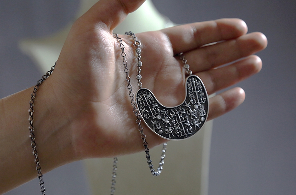 Pendant " Van " with Armenian traditional chain