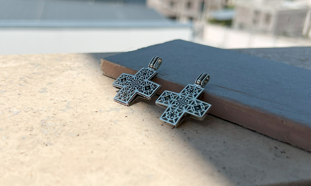 Equal-Armed Cross for Man "Gatanaxsh" thumbnail