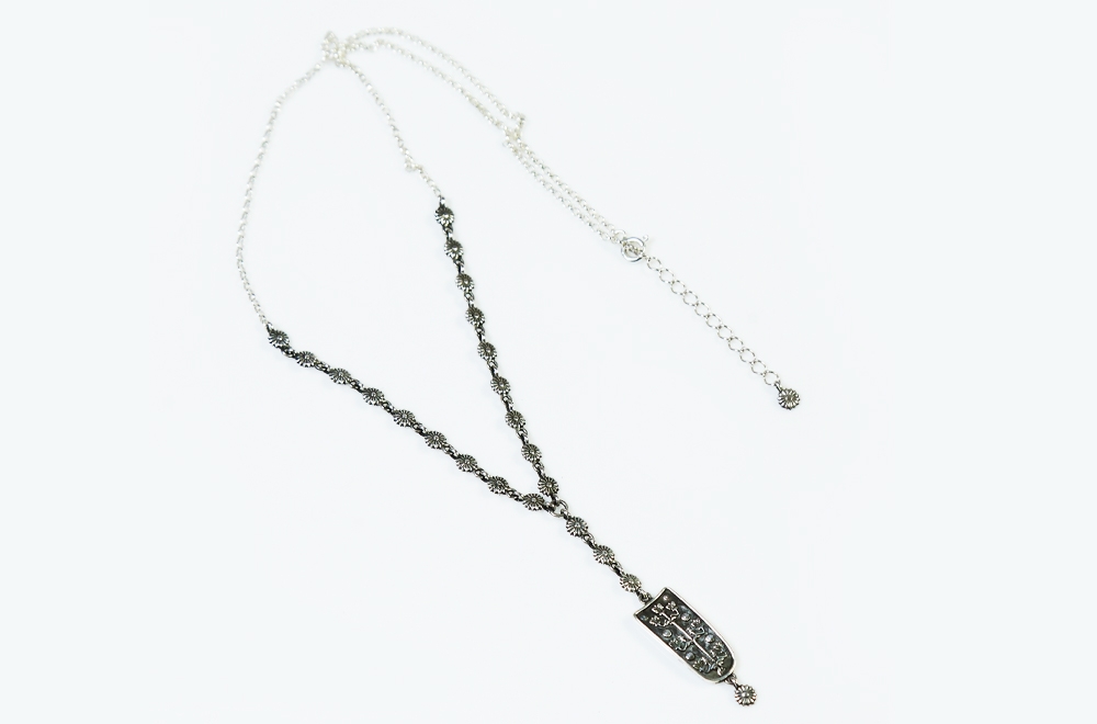 Delicate Necklace "Van" thumbnail