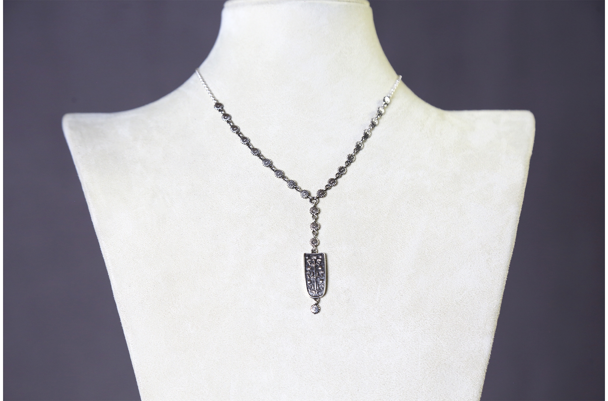 Delicate Necklace "Van" thumbnail
